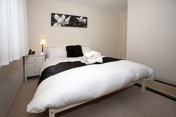 Apartemen Reubens Court And