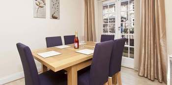 Apartemen Reubens Court And